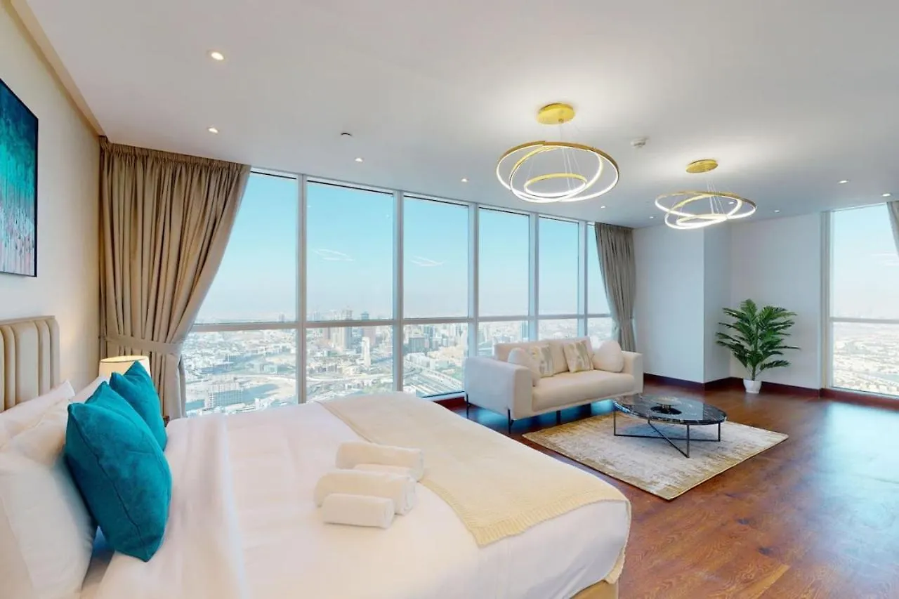 23 Marina - Luxurious Four Bedroom With Sea View Dubai Apartment
